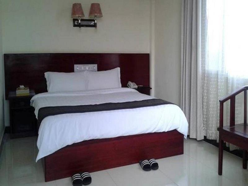 Golden Hill Hotel - Lashio Екстер'єр фото