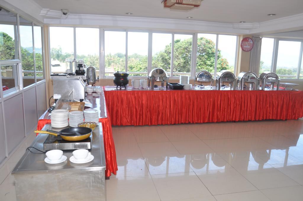 Golden Hill Hotel - Lashio Екстер'єр фото
